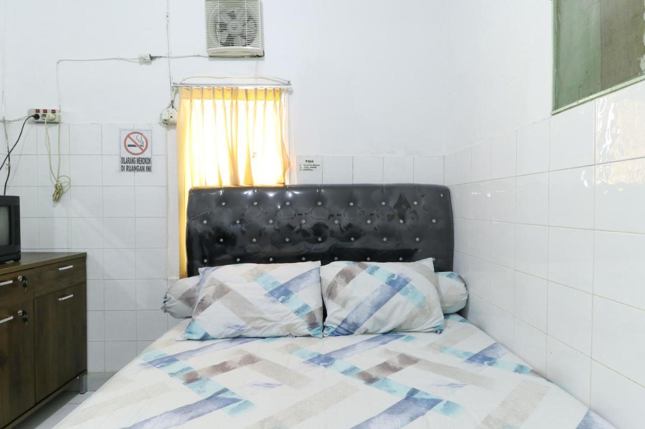 Emy'S Guesthouse Jenggrik Exterior photo